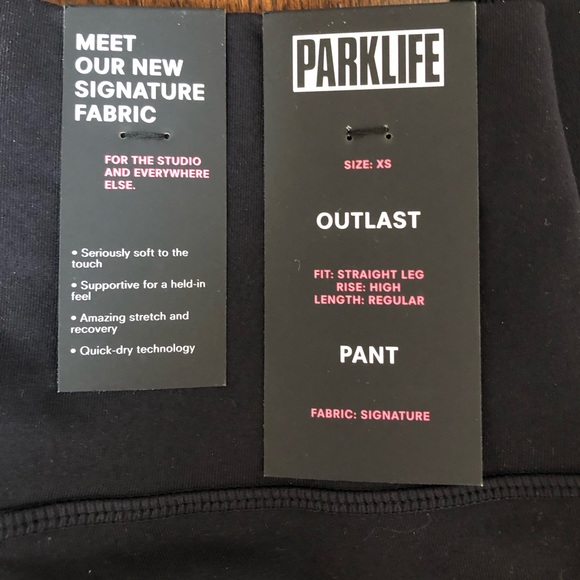 Aritzia Parklife black gym pants. - Picture 3 of 4